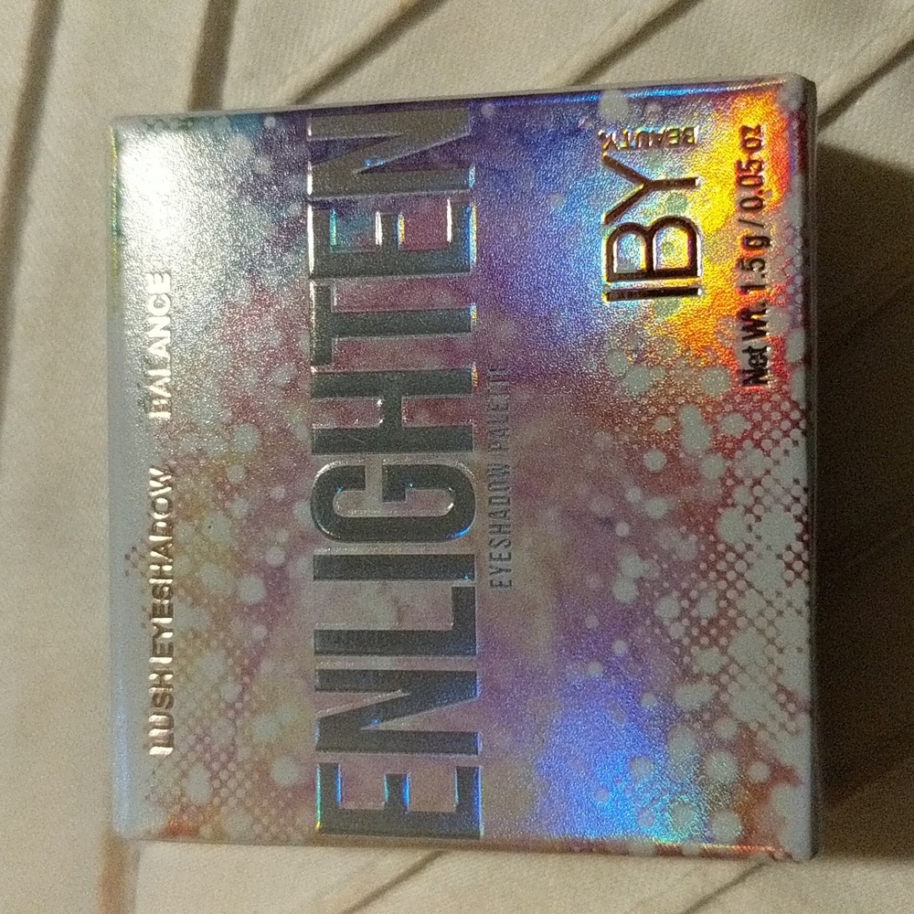 NWT IBY "Enlighten" Eyeshadow